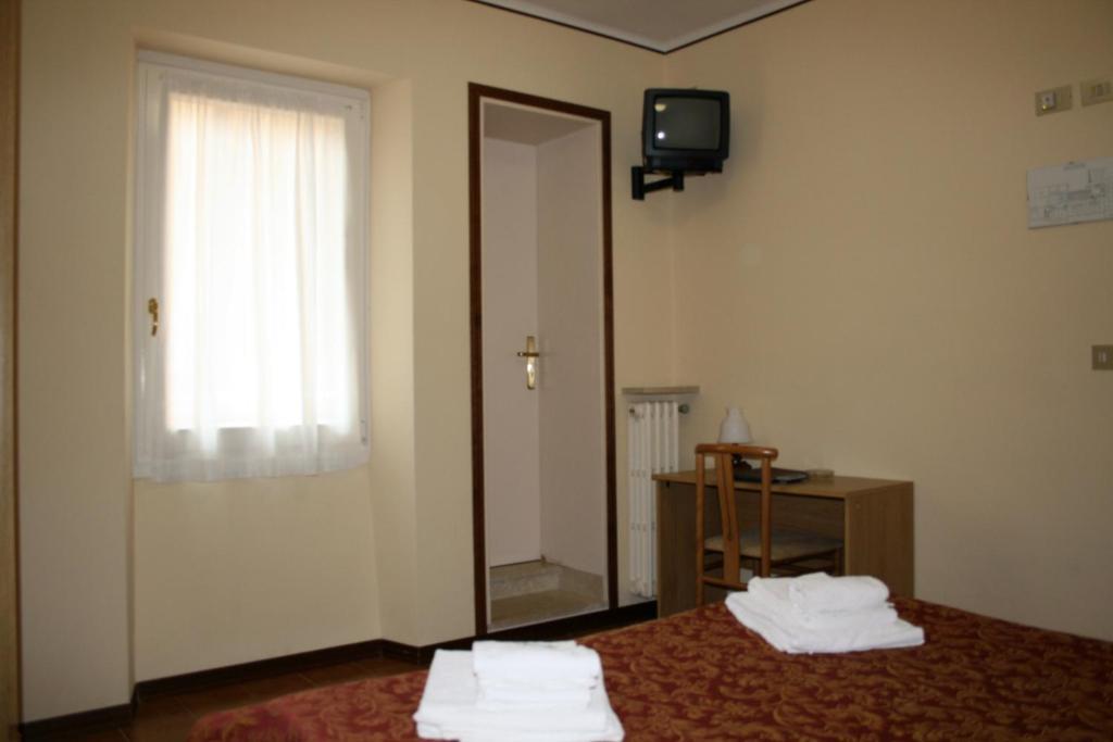 Albergo Del Garda Torri Del Benaco Phòng bức ảnh