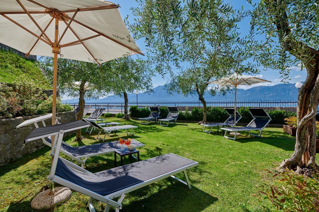 Albergo Del Garda Torri Del Benaco Ngoại thất bức ảnh