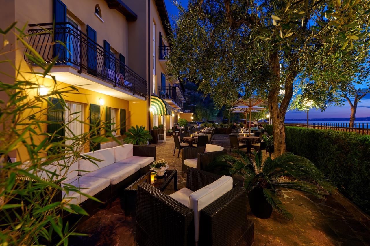Albergo Del Garda Torri Del Benaco Ngoại thất bức ảnh