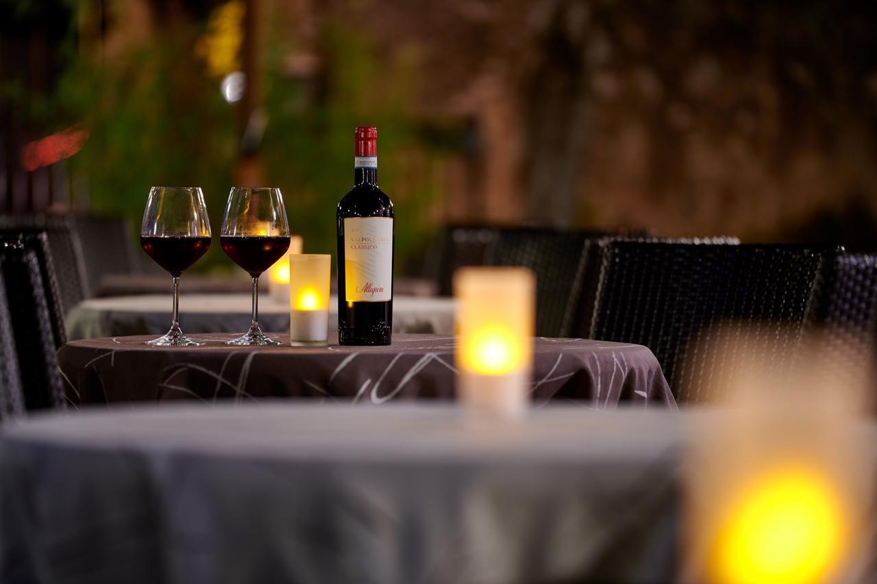 Albergo Del Garda Torri Del Benaco Ngoại thất bức ảnh
