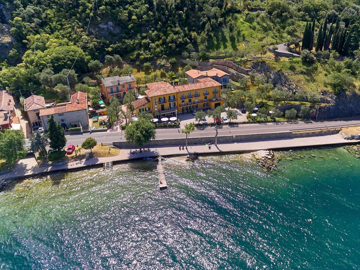 Albergo Del Garda Torri Del Benaco Ngoại thất bức ảnh