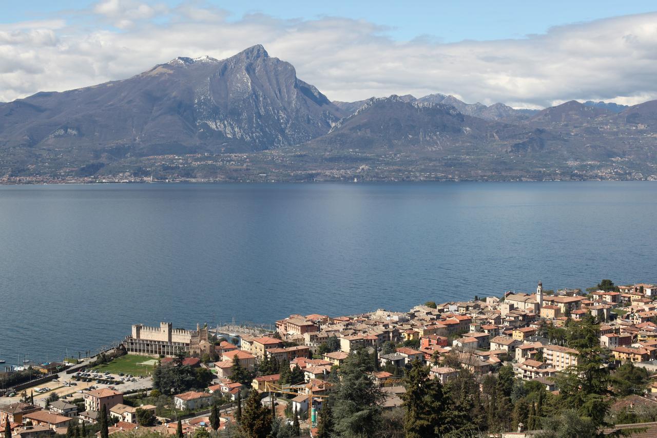 Albergo Del Garda Torri Del Benaco Ngoại thất bức ảnh